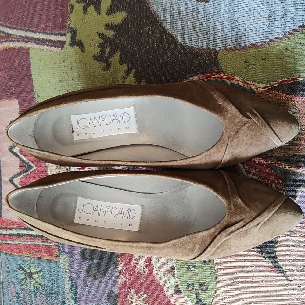 Joan & David Couture Curry Suede Heels 7.5AA